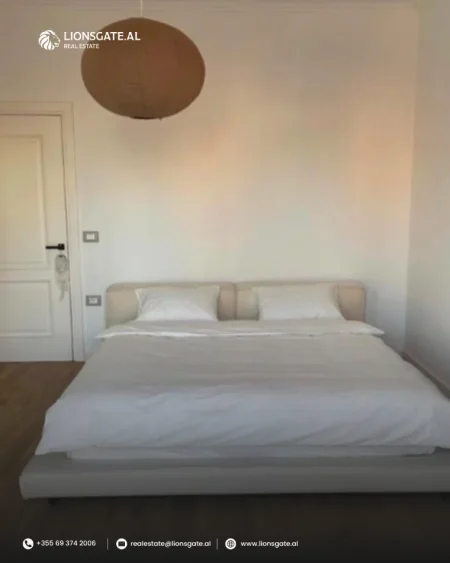 Tirane, jepet me qera apartament+verande | Penthouse 2+1+Ballkon , 230 m² 1.400 € (blloku)