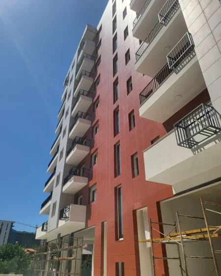 Tirane, shitet apartament 2+1+Aneks+Ballkon Kati 2, 105 m² 115.159 € (Paskuqan)