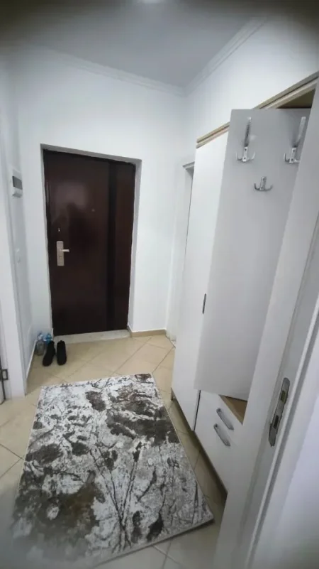 Tirane, jepet me qera apartament 1+1+Ballkon Kati 8, 63 m² 470 € (ASTIR)