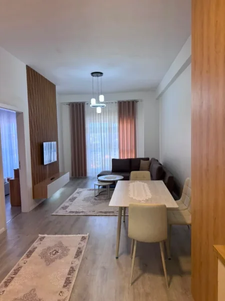 Tirane, jepet me qera apartament 1+1 Kati 8, 70 m² 600 € (Kompleksi Aura , Rruga Dritan Hoxha)