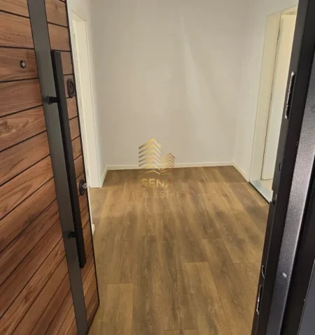 Tirane, shitet apartament 1+1 Kati 3, 59 m² 140.000 € (Rruga e Kavajes)