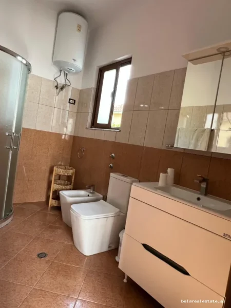 Tirane, jepet me qera Vile Vile 2 Katshe Kati 2, 90 m² 540 € (5 Maji)