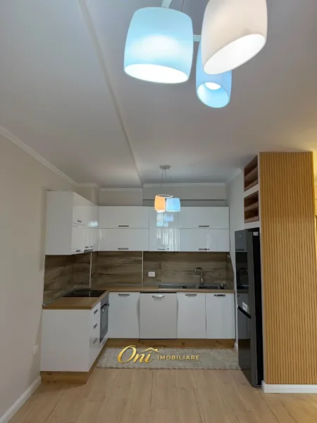 Tirane, shitet apartament 1+1 Kati 2, 58 m² 142.000 € (RRUGA E KAVAJES)