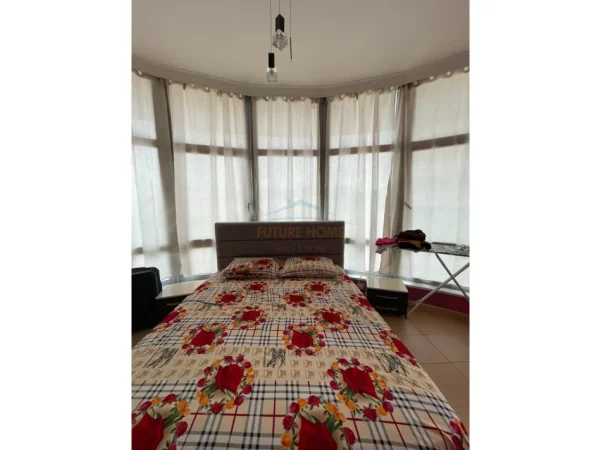 jap me qera apartament 2+1+Ballkon Kati 6, 88 m² 700 € (RRUGA E KAVAJES)