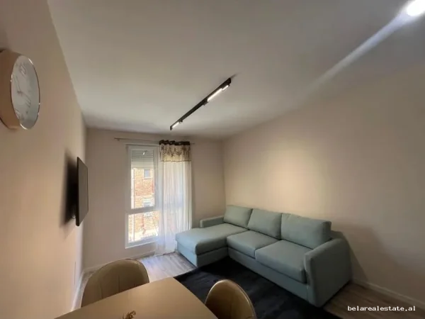 Tirane, jepet me qera apartament 1+1+Ballkon Kati 1, 67 m² 750 € (Ali Demi)