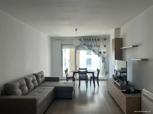 Tirane, jepet me qera apartament 2+1+Ballkon Kati 4, 106 m² 590 € (Bulevardi i Ri)