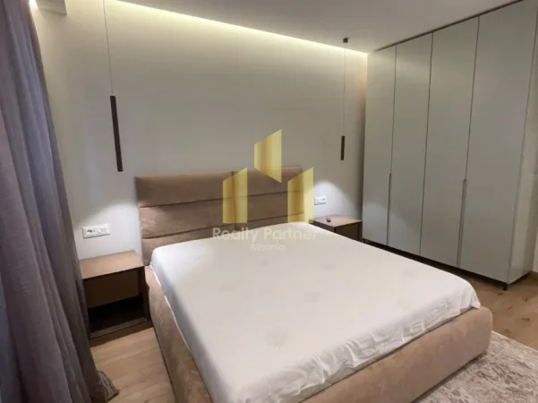 Tirane, shitet apartament 2+1+Aneks+Ballkon Kati 0, 220 m² 600.000 € (TEG)