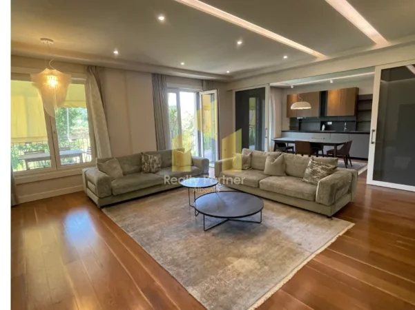 Tirane, shitet apartament 3+1+Aneks+Ballkon Kati 2, 230 m² 700.001 € (Teg)