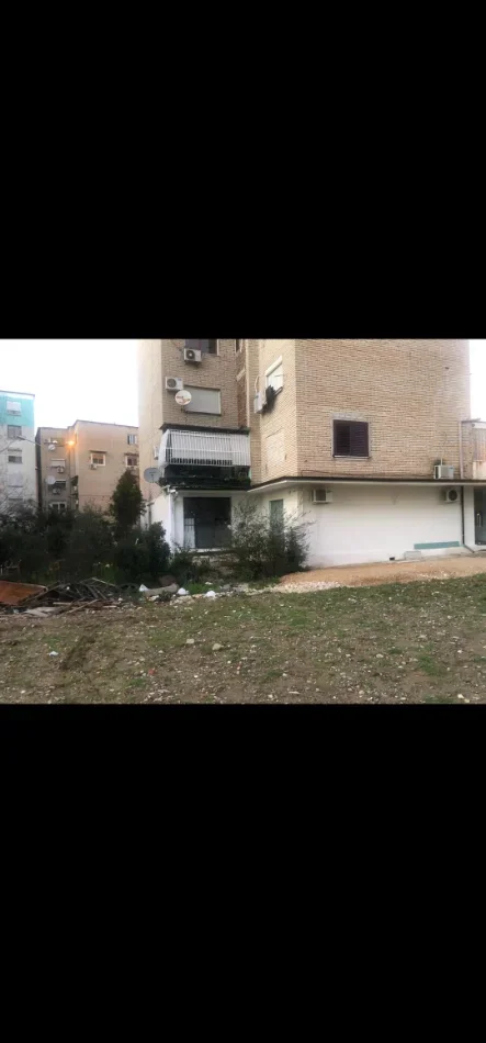 shitet nga Pronari, pa-komision apartament 1+1+Ballkon Kati 1, 75 m² 200.000 €