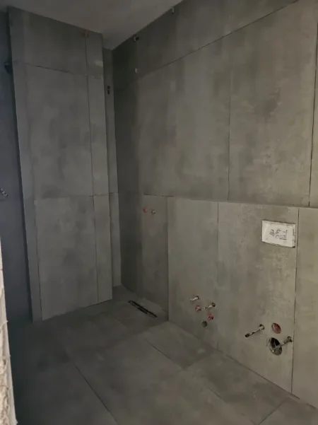 Tirane, shitet apartament 2+1+Ballkon Kati 7, 97 m² 116.280 € (Univers City)