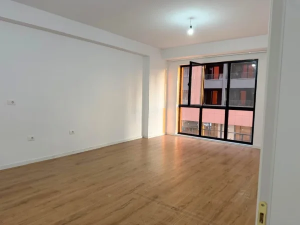 Tirane, jepet me qera apartament 1+1 Kati 1, 77 m² 400 € (Rezidenca Urban Gate)