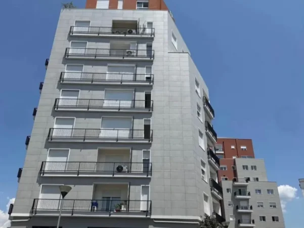 Tirane, shitet apartament 1+1+Ballkon Kati 6, 68 m² 180.000 € (Rezidenca Eshli)