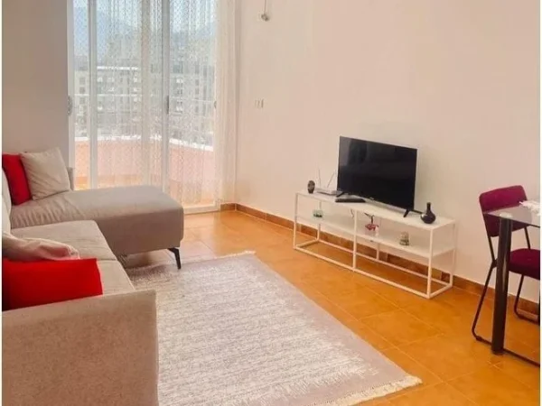 Tirane, shitet apartament 1+1+Ballkon Kati 5, 59 m² 150.000 € (Kompleksi Fratari)