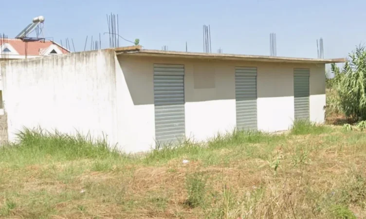 Gjiri Lalezit | Hamallaj, jepet me qera ambjent biznesi , 25 m² 250 € 