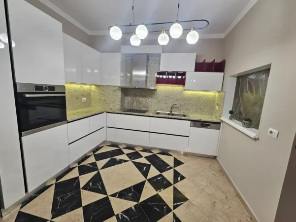 Tirane, shitet apartament 2+1 Kati 3, 122 m² 249.000 € (kodra e diellit rrapo hekali)