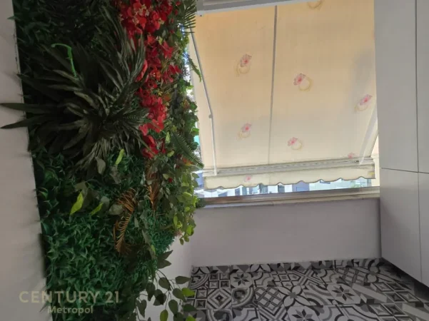 Tirane, jepet me qera apartament 1+1 Kati 6, 75 m² 850 € (rruga e kosovareve)