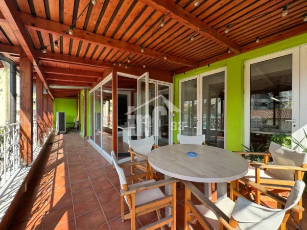 Tirane, shitet zyre Kati 2, 125 m² 469.000 € (RRUGA “BRIGADA VIII” NË QENDER TË ISH BLLOKUT)
