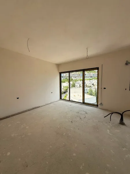 Tirane, shitet apartament 2+1+Aneks+Ballkon Kati 3, 212 m² 365.650 € (KODRA DIELLIT)