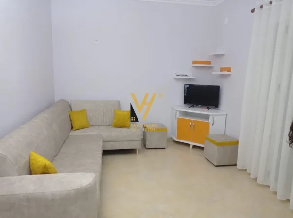 Tirane, jepet me qera apartament 2+1+Ballkon Kati 2, 100 m² 540 € (PORCELAN)