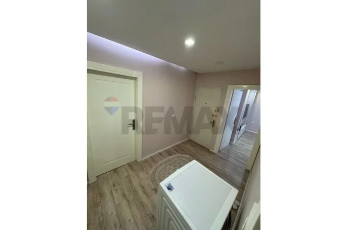 Tirane, jepet me qera apartament 1+1 Kati 4, 75 m² 600 € (Muhamet Gjollesha)