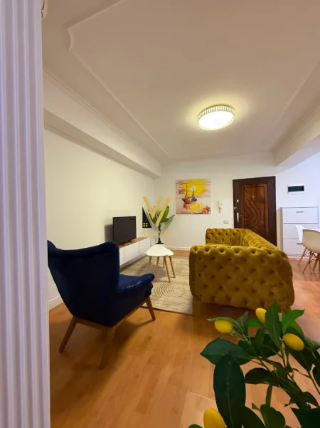 Tirane, jepet me qera apartament 2+1+Ballkon Kati 2, 75 m² 980 € (RRUGA PERLAT REXHEPI)