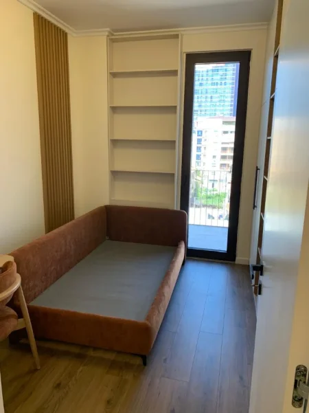 Tirane, jepet me qera apartament 2+1 Kati 7, 110 m² 1.800 € (Altana rezidence)