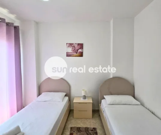 Shkoder, jepet me qera apartament 3+1+Ballkon Kati 1, 105 m² (RR. NAZMI KRYEZIU)