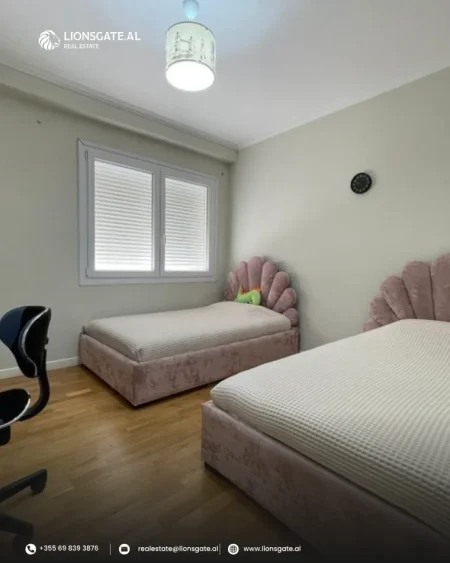 Tirane, shes 3+1+Aneks+Ballkon , 180 m² 360.000 € 