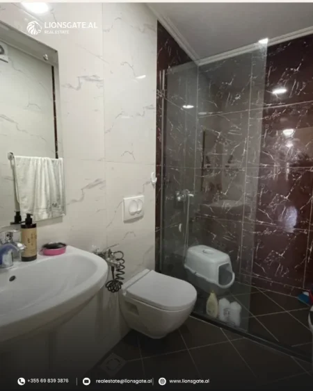 Tirane, shes 3+1+Aneks+Ballkon , 180 m² 360.000 € 