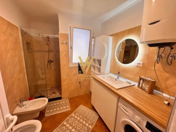 Tirane, jepet me qera apartament 1+1+Ballkon Kati 3, 73 m² 750 € (MYSLYM SHYRI)