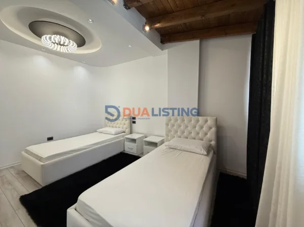 Tirane, shitet apartament 2+1+Ballkon Kati 4, 90 m² (Rruga Muhamet Deliu)