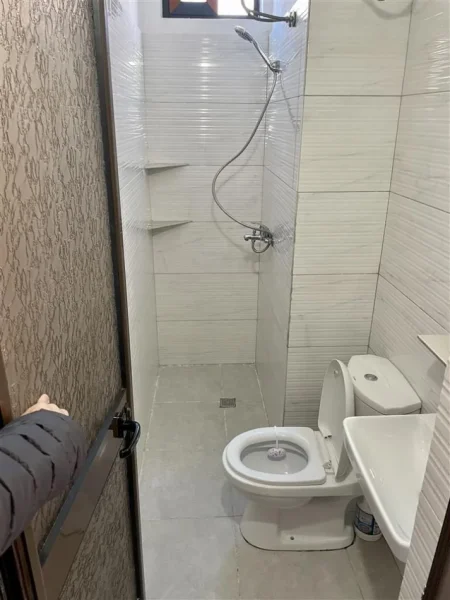 Tirane, jepet me qera apartament 2+1 Kati 1, 70 m² 400 € (5 Maji)