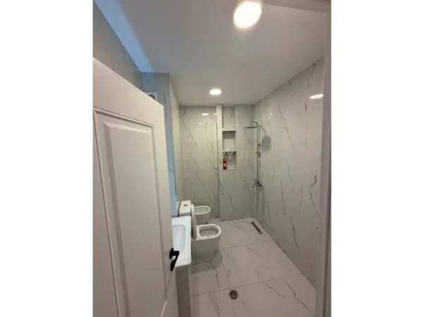 Tirane, shitet apartament 1+1 Kati 11, 65 m² 165.000 € (21 Dhjetori)