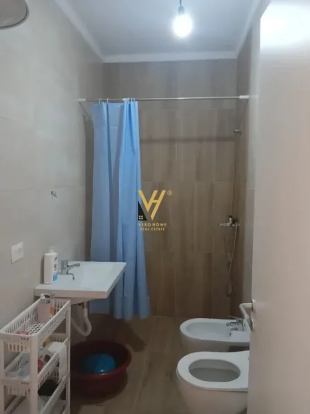 Tirane, jepet me qera apartament 1+1+Ballkon Kati 9, 63 m² 500 € (DON BOSKO)