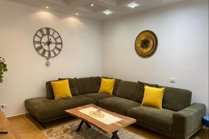 Tirane, jepet me qera apartament 2+1 Kati 8, 70 m² 800 € (Rruga Bardhok Biba)