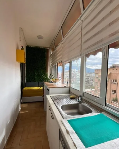 Tirane, jepet me qera apartament 2+1 Kati 8, 70 m² 800 € (Rruga Bardhok Biba)