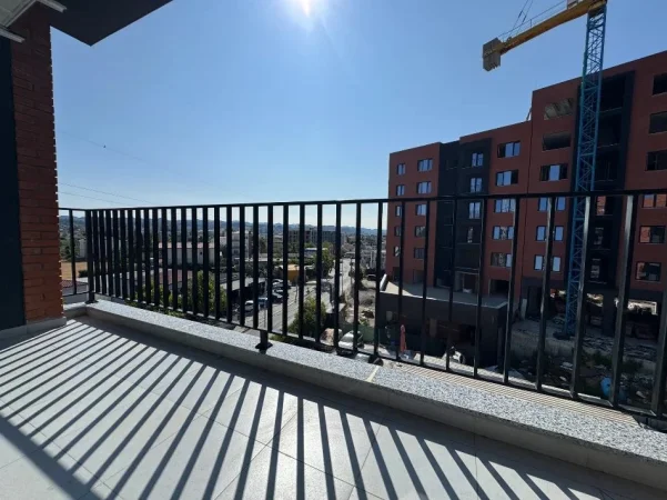 Tirane, jepet me qera apartament 2+1 Kati 3, 106 m² 450 € (Paskuqan)