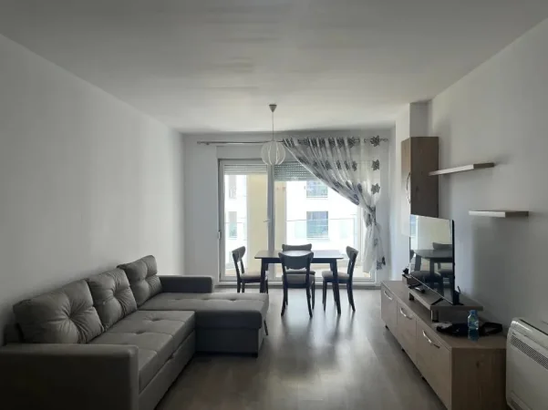 Tirane, jepet me qera apartament 2+1 Kati 4, 80 m² 550 € (Siri Kodra prane frigoriferit)