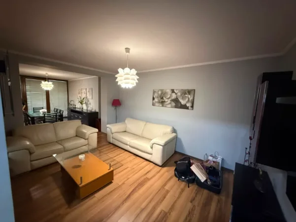 Tirane, jepet me qera apartament 2+1 Kati 3, (myslym shyri)