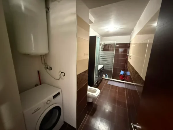 Tirane, jepet me qera apartament 2+1 Kati 3, (myslym shyri)