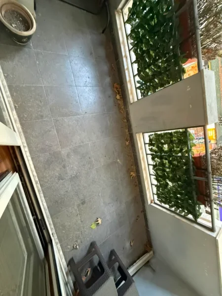 Tirane, jepet me qera apartament 2+1 Kati 3, (myslym shyri)