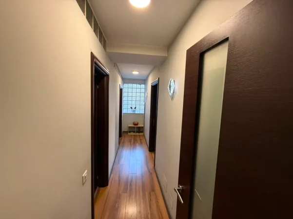 Tirane, jepet me qera apartament 2+1 Kati 3, (myslym shyri)