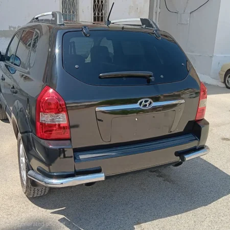 Berat, shitet SUV Hyundai Nafte, e zeze manuale Kondicioner 123.000 km 3.500 €