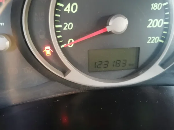Berat, shitet SUV Hyundai Nafte, e zeze manuale Kondicioner 123.000 km 3.500 €