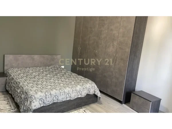 Tirane, jepet me qera apartament 2+1 Kati 5, 90 m² 800 € (APARTAMENT 2+1 ME QIRA, NE KRAH TE AMBASADES AMERIKANE, TIRANE!)