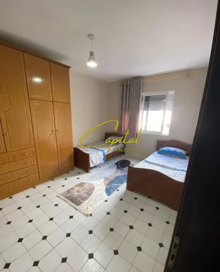 Tirane, jepet me qera apartament 2+1 Kati 5, 95 m² 680 € (RRUGA ALI VISHAJ)