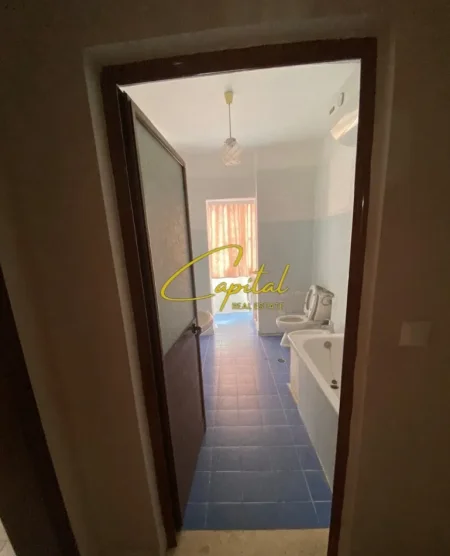 Tirane, jepet me qera apartament 2+1 Kati 5, 95 m² 680 € (RRUGA ALI VISHAJ)