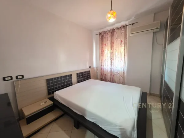 Tirane, jepet me qera apartament 2+1 Kati 4, 82 m² 650 € (JEPET APARTAMEN 2+1+2 ME QIRA TE 21 DHJETORI!!!)