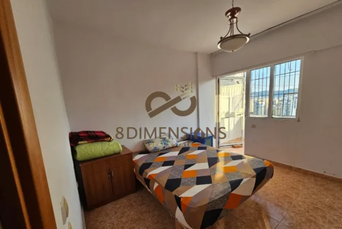 Jepet me qera Apartament 2+1 ne Laprake pallati Hawai (D8242A-217)