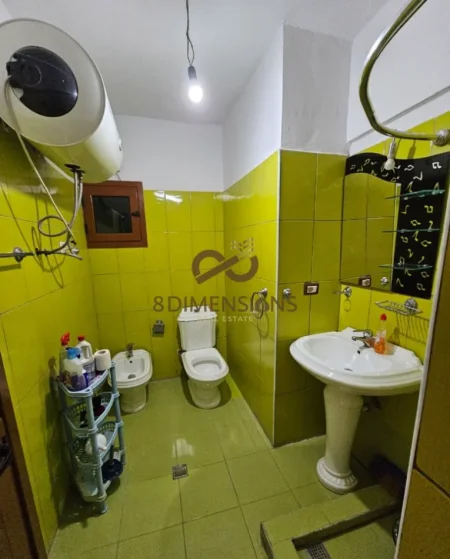 Jepet me qera Apartament 2+1 ne Laprake pallati Hawai (D8242A-217)